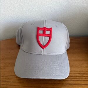Tudor Gray Hat with Red Emblem men’s